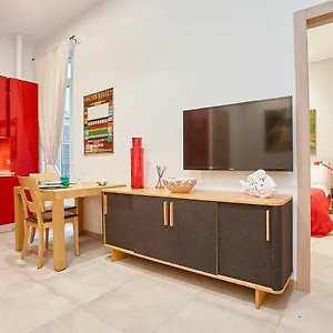 Kmc - Red Appartement